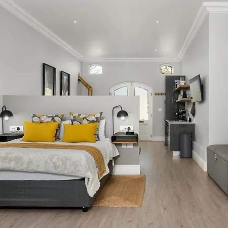 Luxury Franschhoek Getaway Next To Winetram Exterior photo