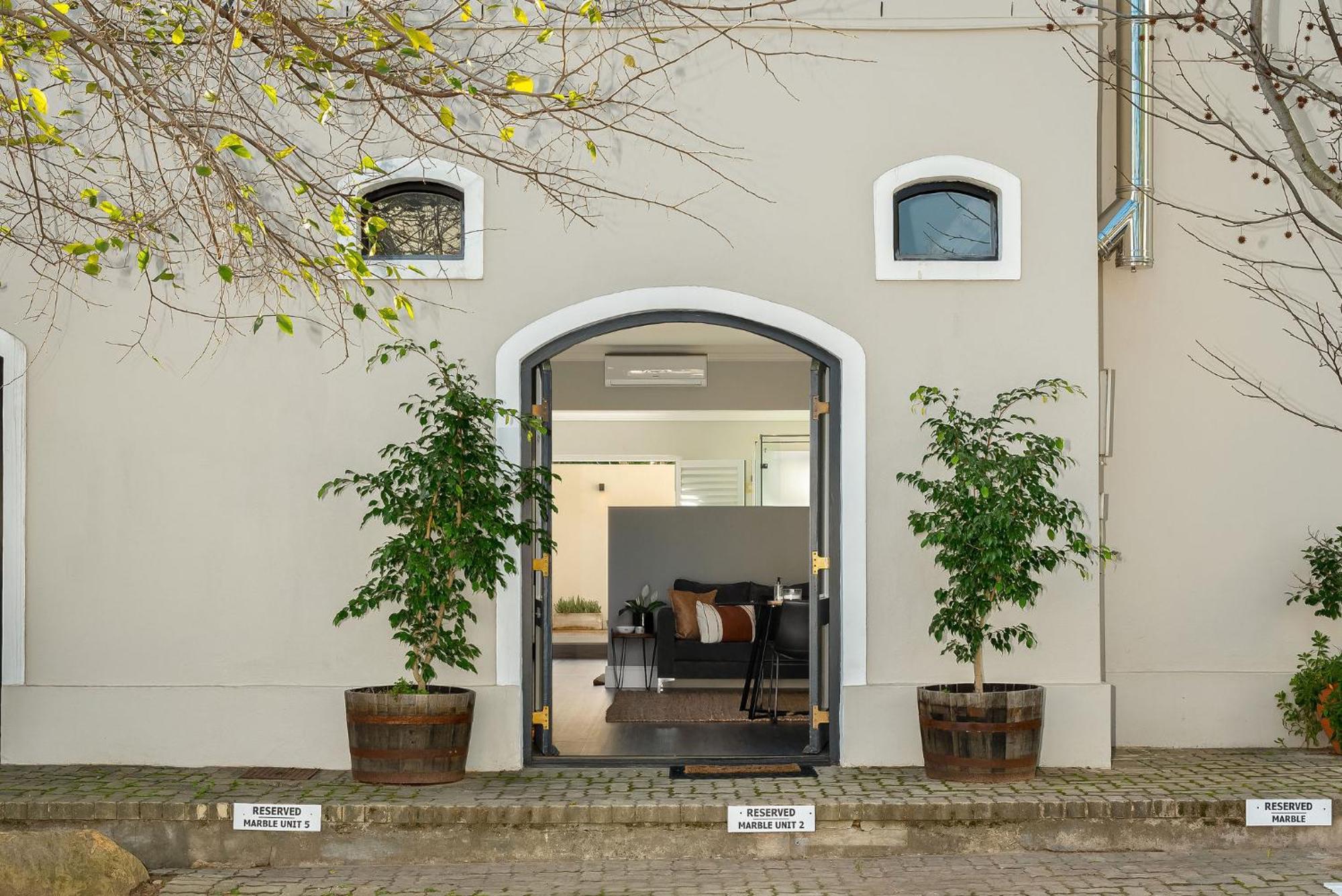 Luxury Getaway Next To Winetram Apartment *